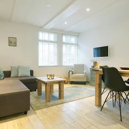 Karel De Grote Aparthotel *