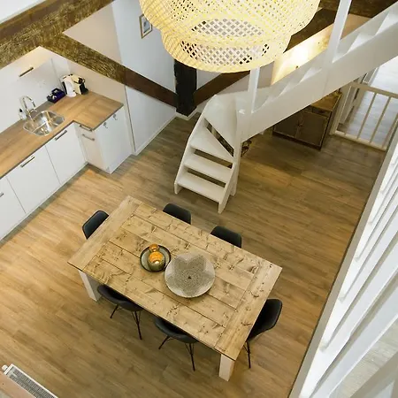 Ξενοδοχείο με διαμερίσματα 