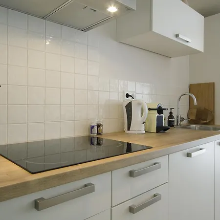 Karel De Grote Aparthotel 4*