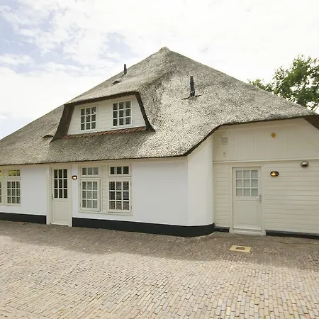 Karel De Grote Aparthotel